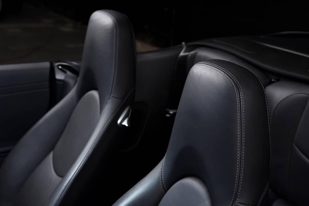 2010 Porsche 911 Carrera 4S — photo 16