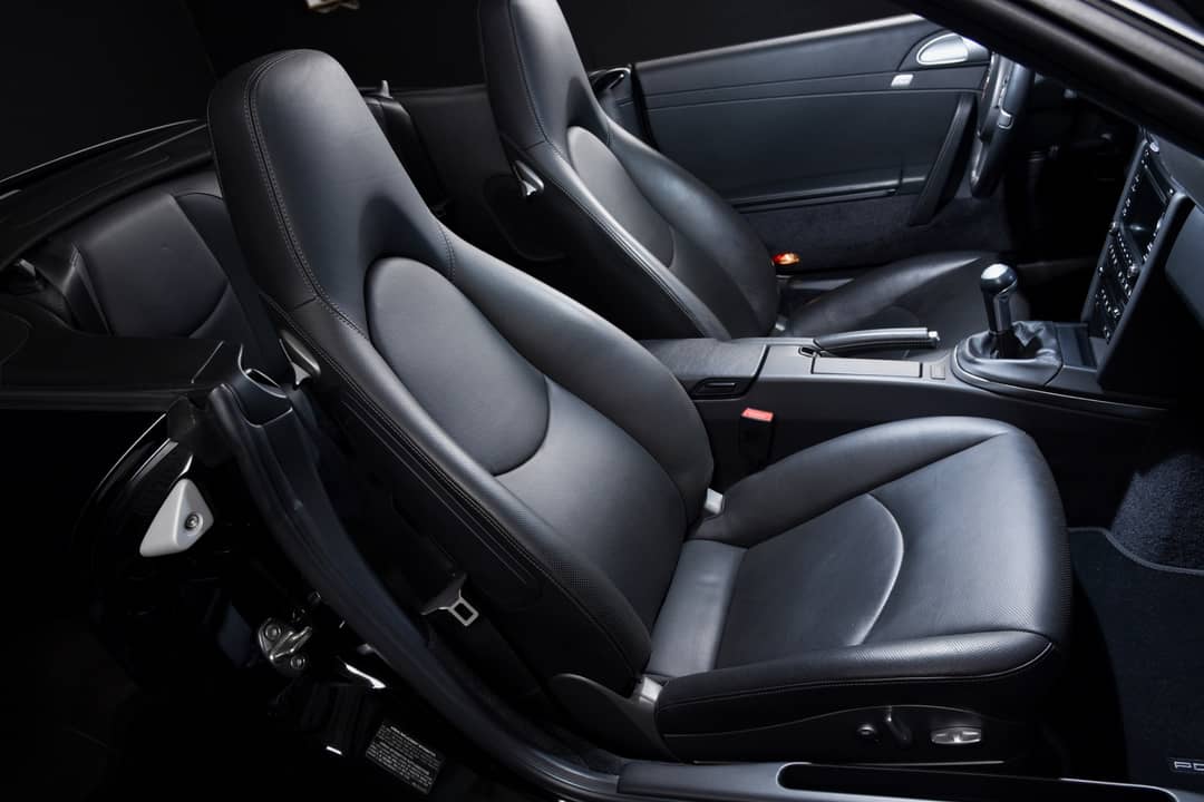2010 Porsche 911 Carrera 4S — photo 5