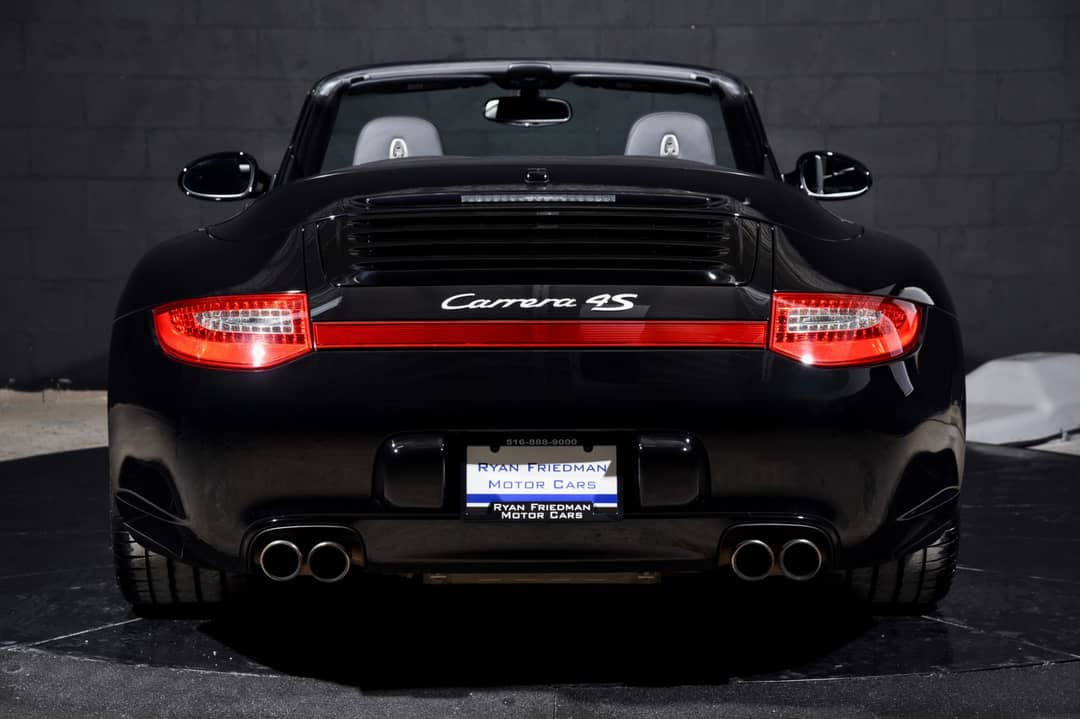 2010 Porsche 911 Carrera 4S — photo 10