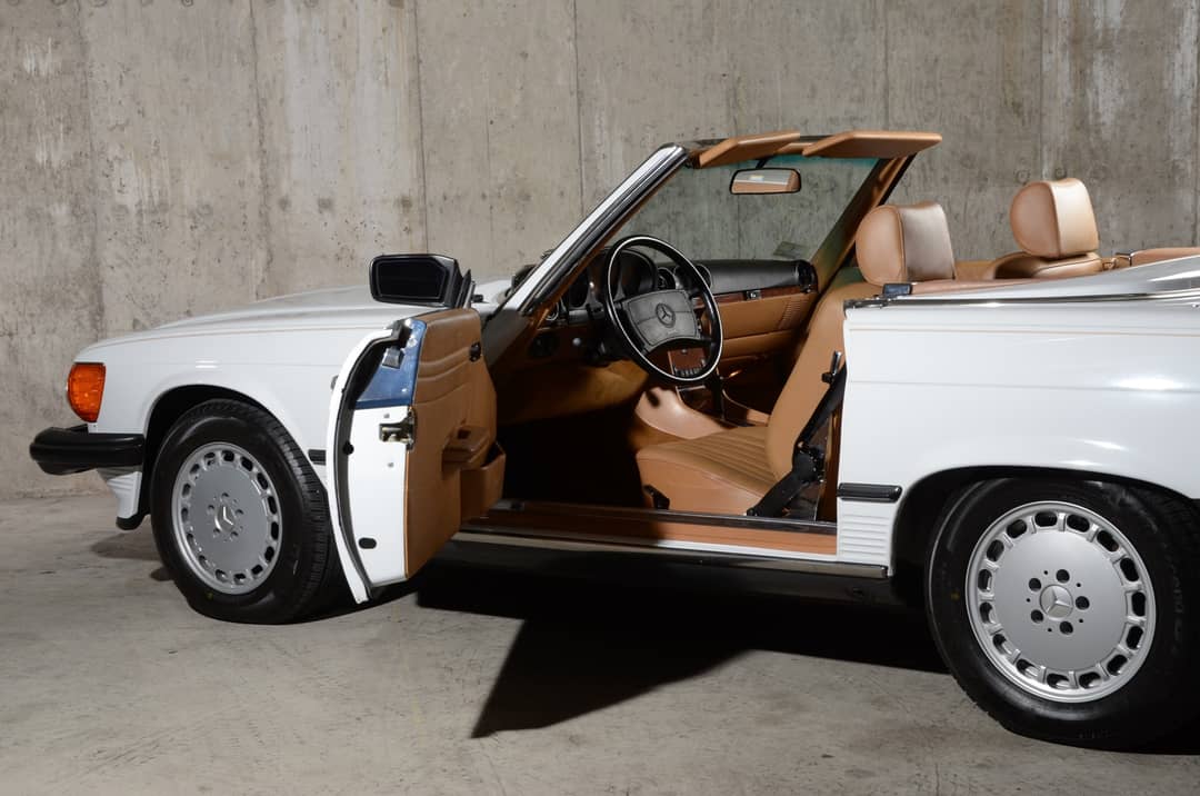 1987 Mercedes-Benz 560-Class 560 SL — photo 12
