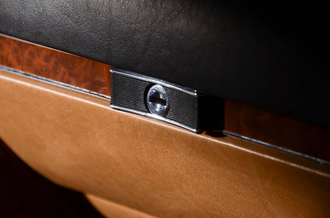 1987 Mercedes-Benz 560-Class 560 SL — photo 19