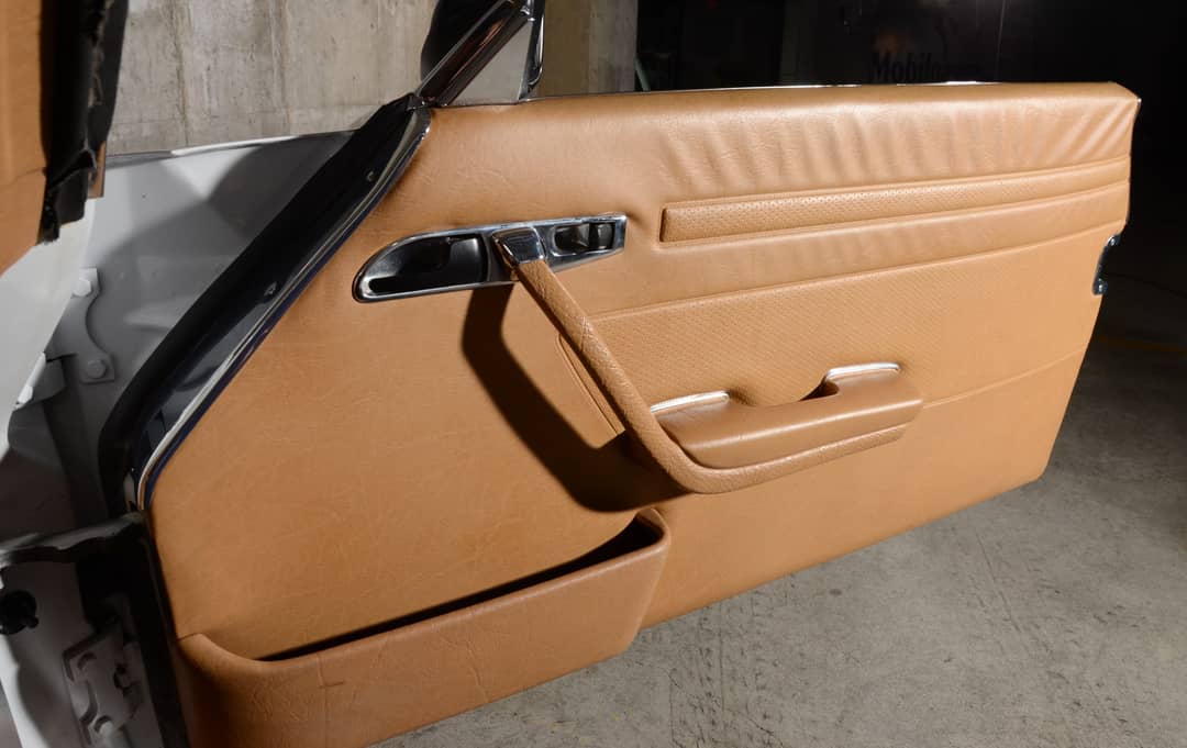 1987 Mercedes-Benz 560-Class 560 SL — photo 23