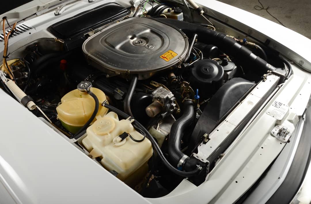 1987 Mercedes-Benz 560-Class 560 SL — photo 36