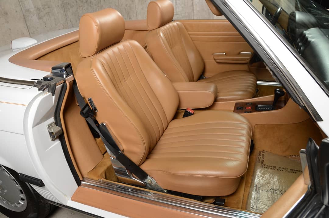 1987 Mercedes-Benz 560-Class 560 SL — photo 5