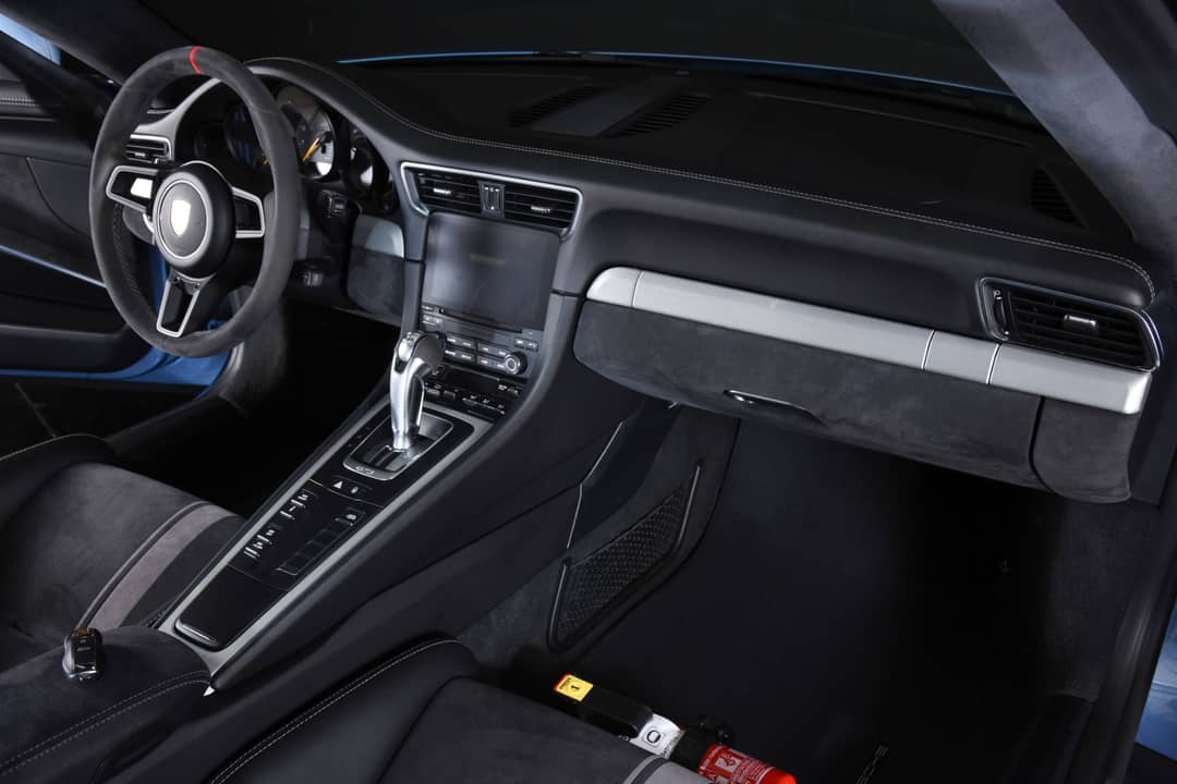 2018 Porsche 911 GT3 — photo 28