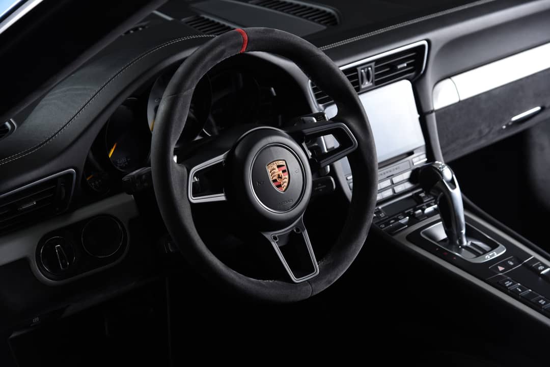 2018 Porsche 911 GT3 — photo 4