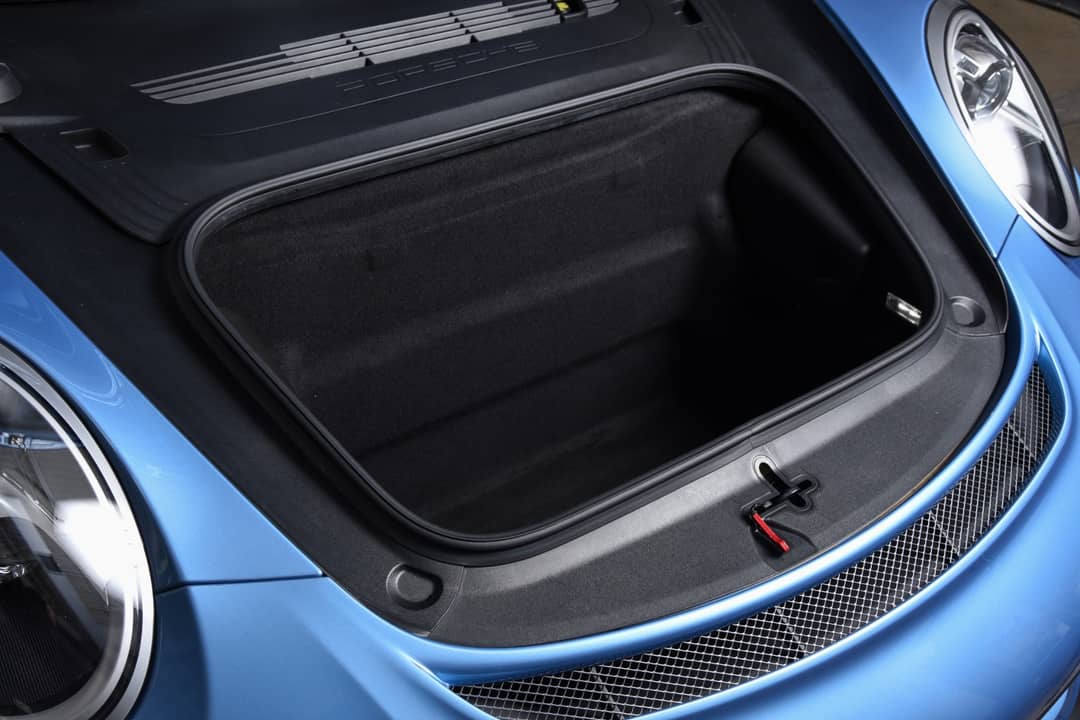 2018 Porsche 911 GT3 — photo 38