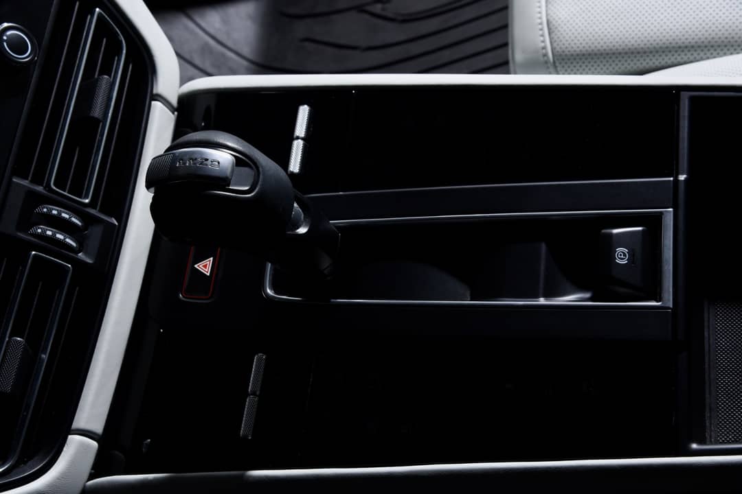 2022 Porsche Macan S — photo 20