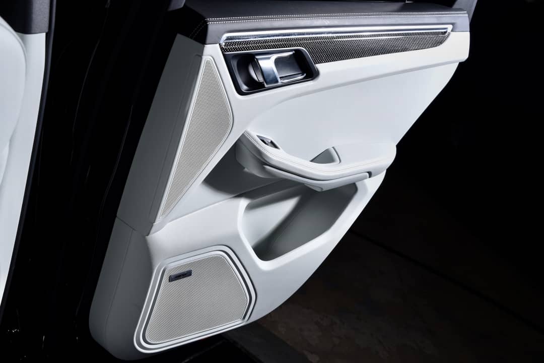 2022 Porsche Macan S — photo 23