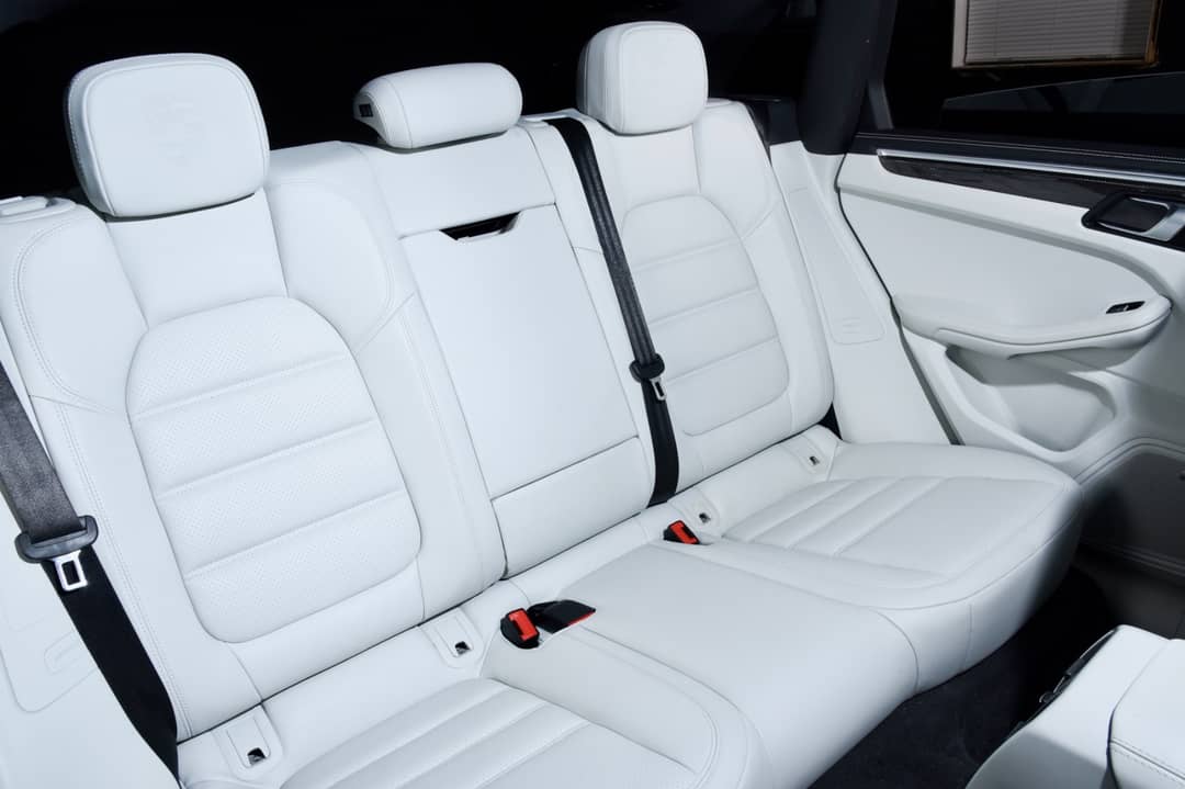 2022 Porsche Macan S — photo 25