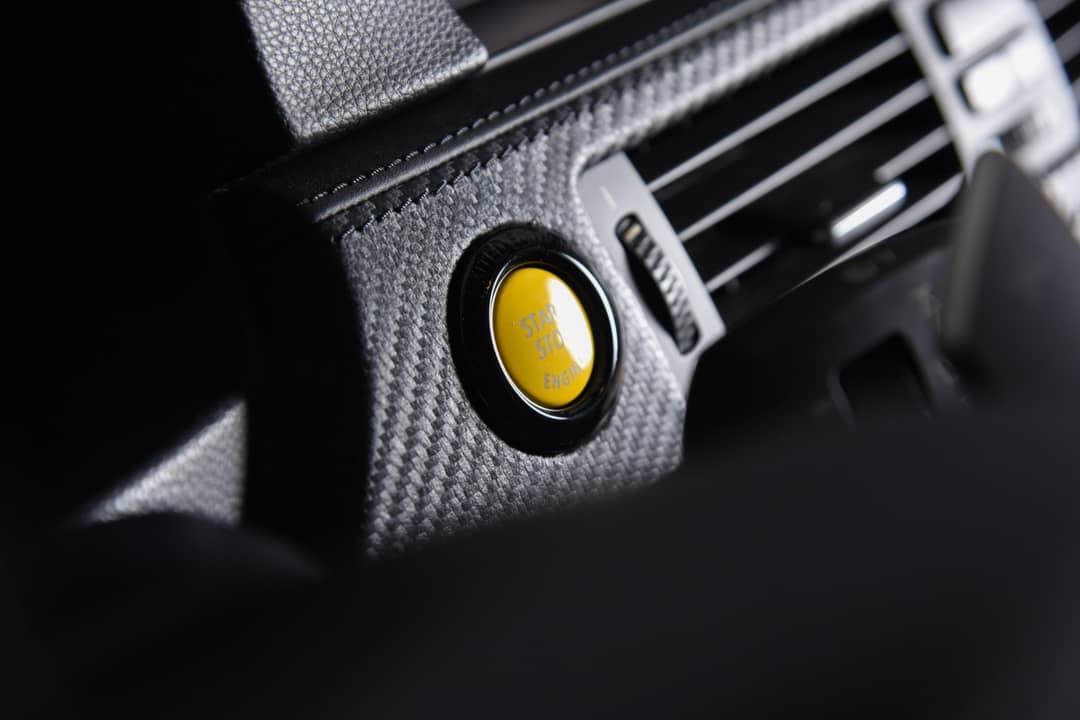 2011 BMW M3 — photo 17
