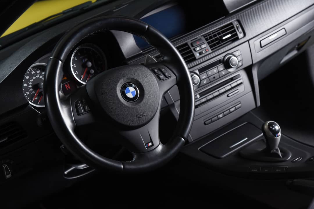 2011 BMW M3 — photo 4