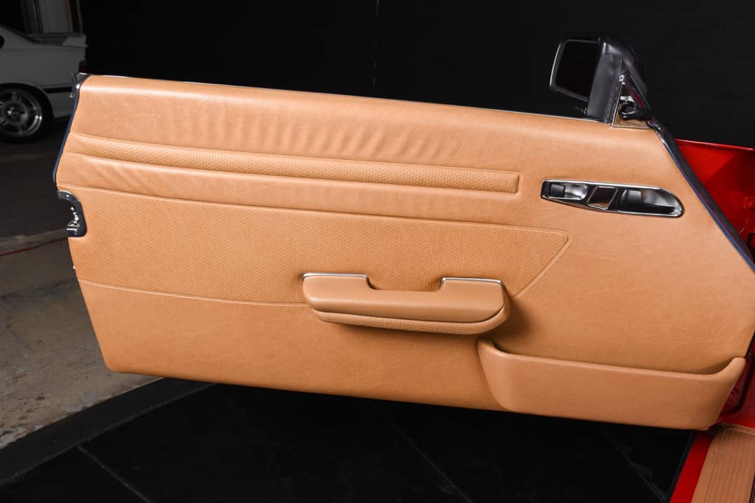 1988 Mercedes-Benz 560-Class 560 SL — photo 13