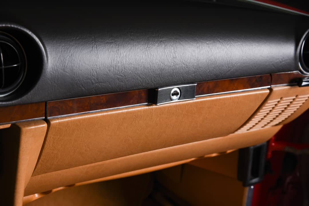 1988 Mercedes-Benz 560-Class 560 SL — photo 17