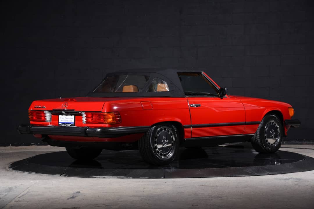 1988 Mercedes-Benz 560-Class 560 SL — photo 3