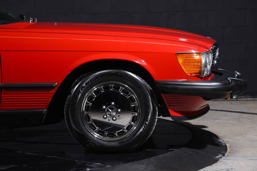 1988 Mercedes-Benz 560-Class 560 SL — photo 29