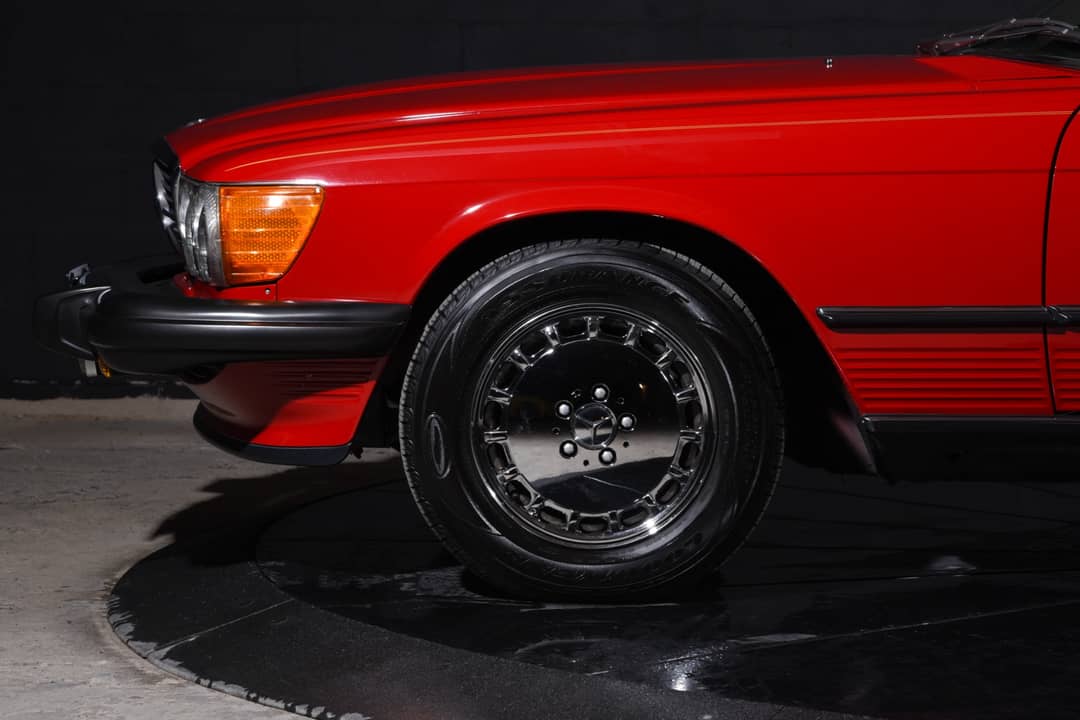 1988 Mercedes-Benz 560-Class 560 SL — photo 36