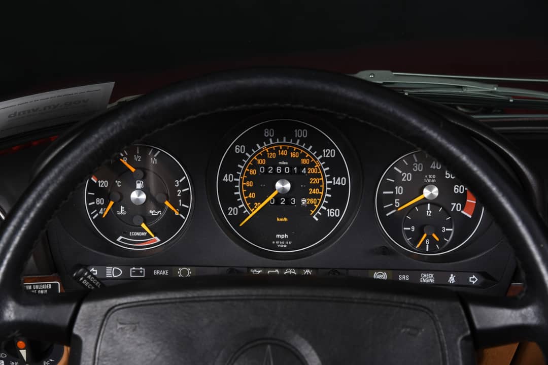 1988 Mercedes-Benz 560-Class 560 SL — photo 7