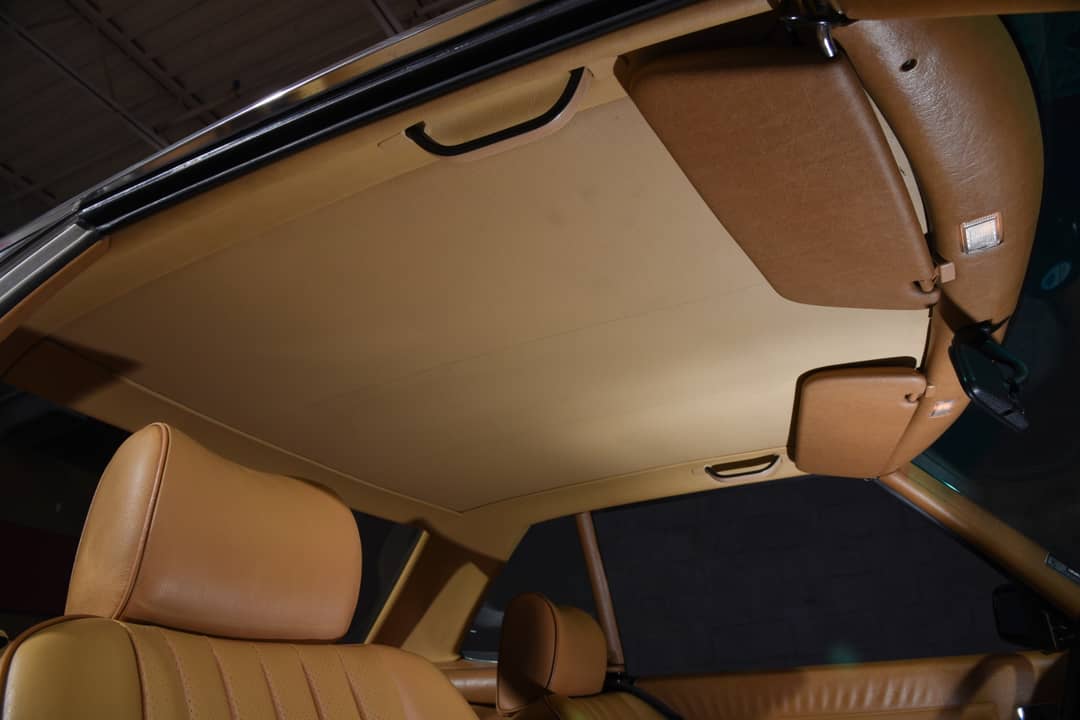 1988 Mercedes-Benz 560-Class 560 SL — photo 8