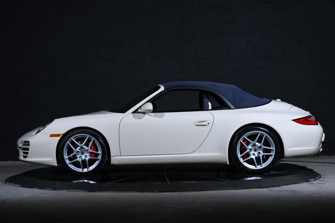 2009 Porsche 911 Carrera 4S — photo 35