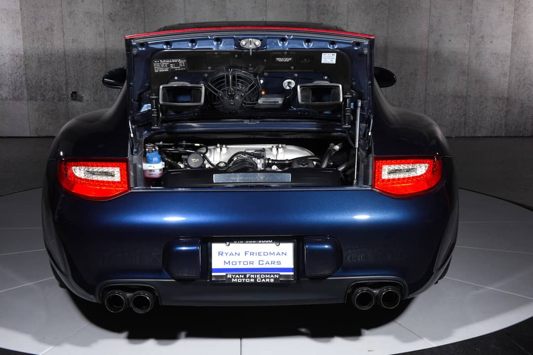 2012 Porsche 911 Carrera 4 GTS — photo 12