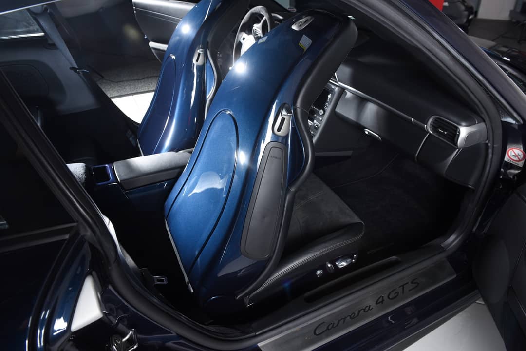 2012 Porsche 911 Carrera 4 GTS — photo 34