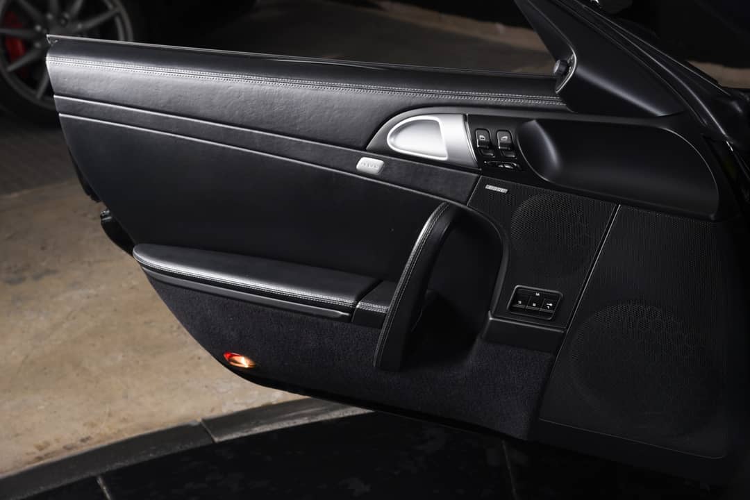 2012 Porsche 911 Carrera 4 — photo 15