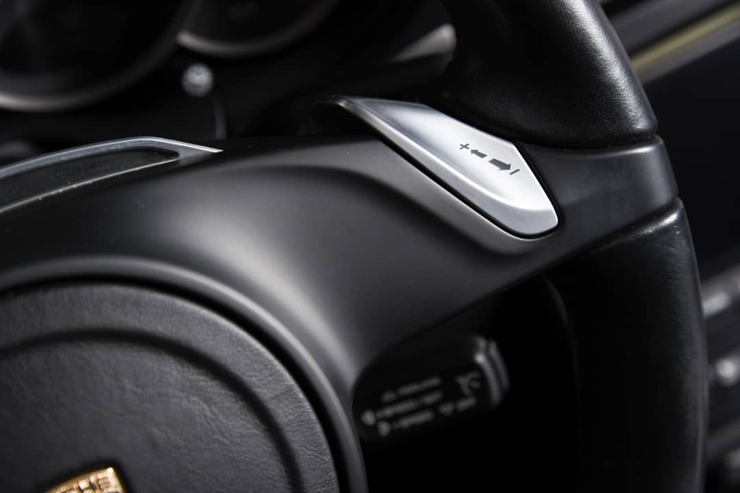2012 Porsche 911 Carrera 4 — photo 18