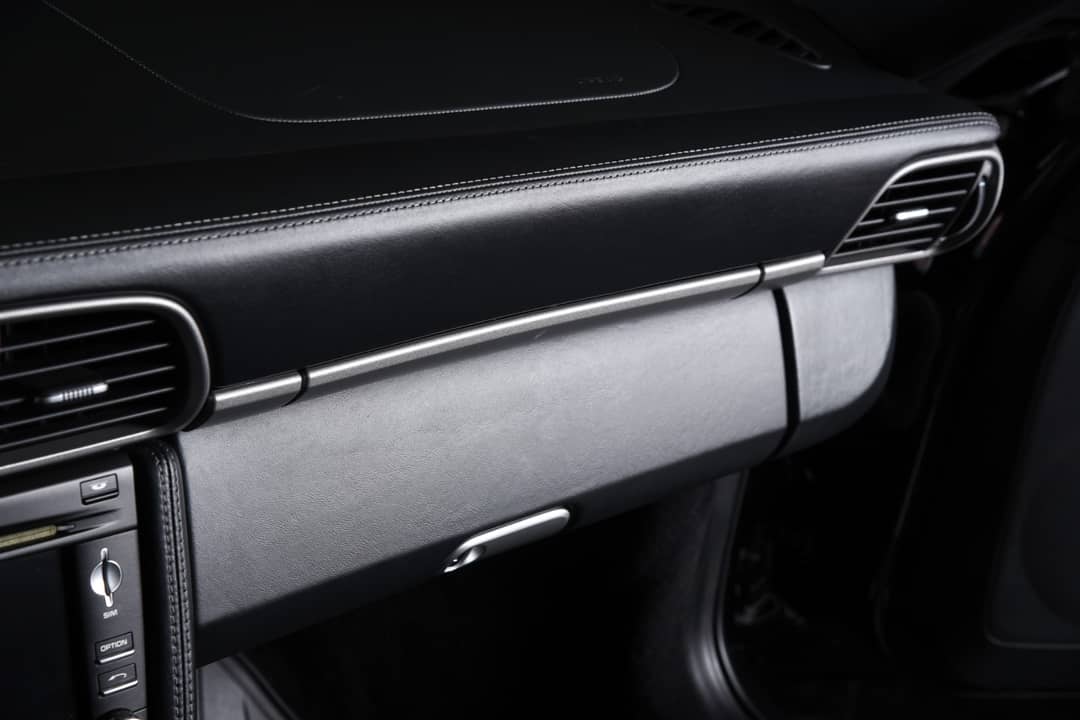 2012 Porsche 911 Carrera 4 — photo 21