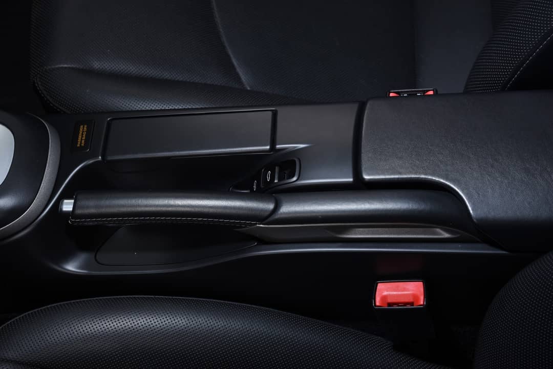 2012 Porsche 911 Carrera 4 — photo 22