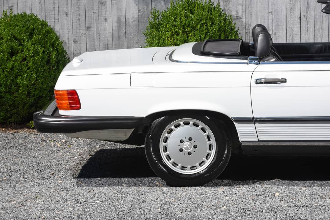 1989 Mercedes-Benz 560SL 560 SL — photo 17
