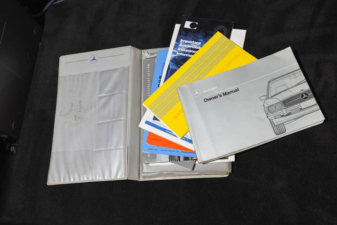 1989 Mercedes-Benz 560SL 560 SL — photo 40