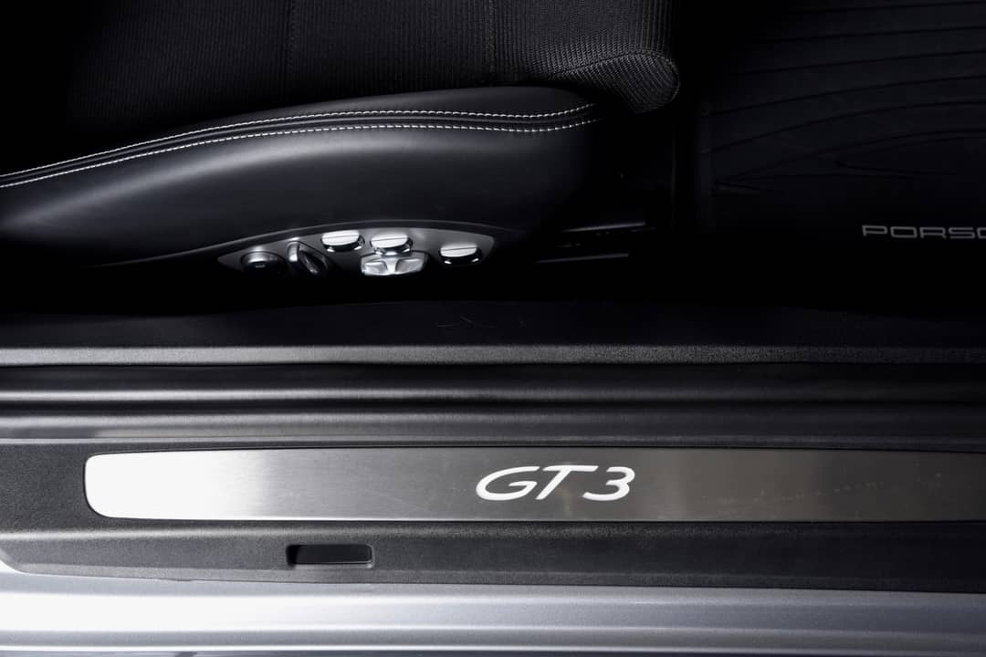2019 Porsche 911 GT3 Touring — photo 28