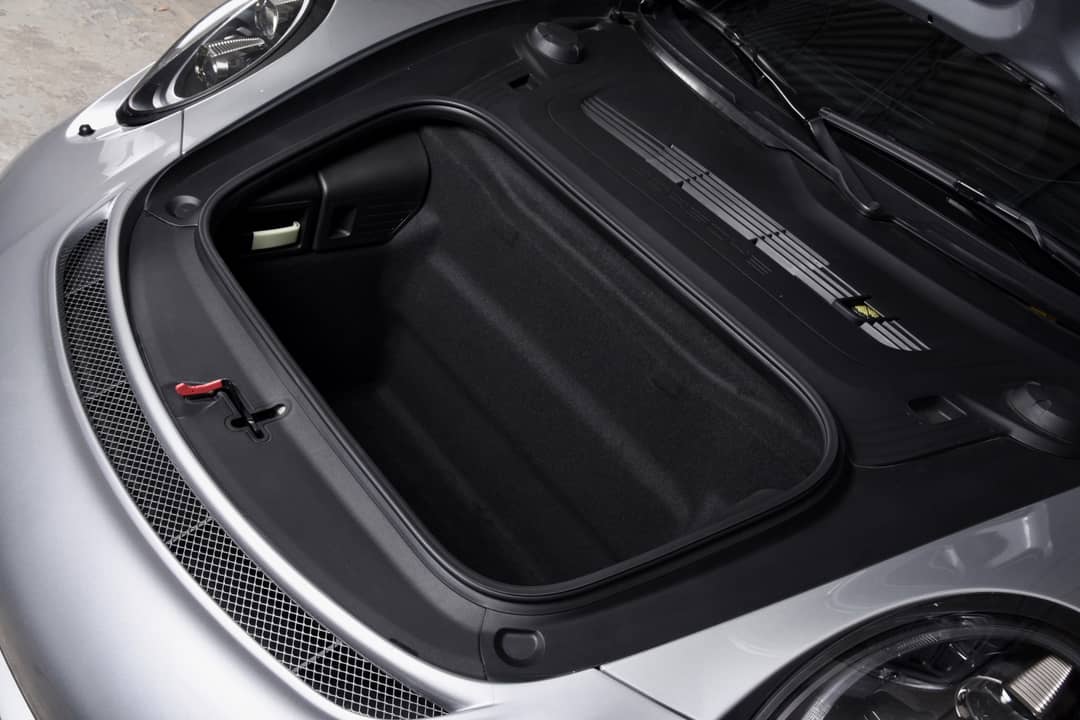 2019 Porsche 911 GT3 Touring — photo 31