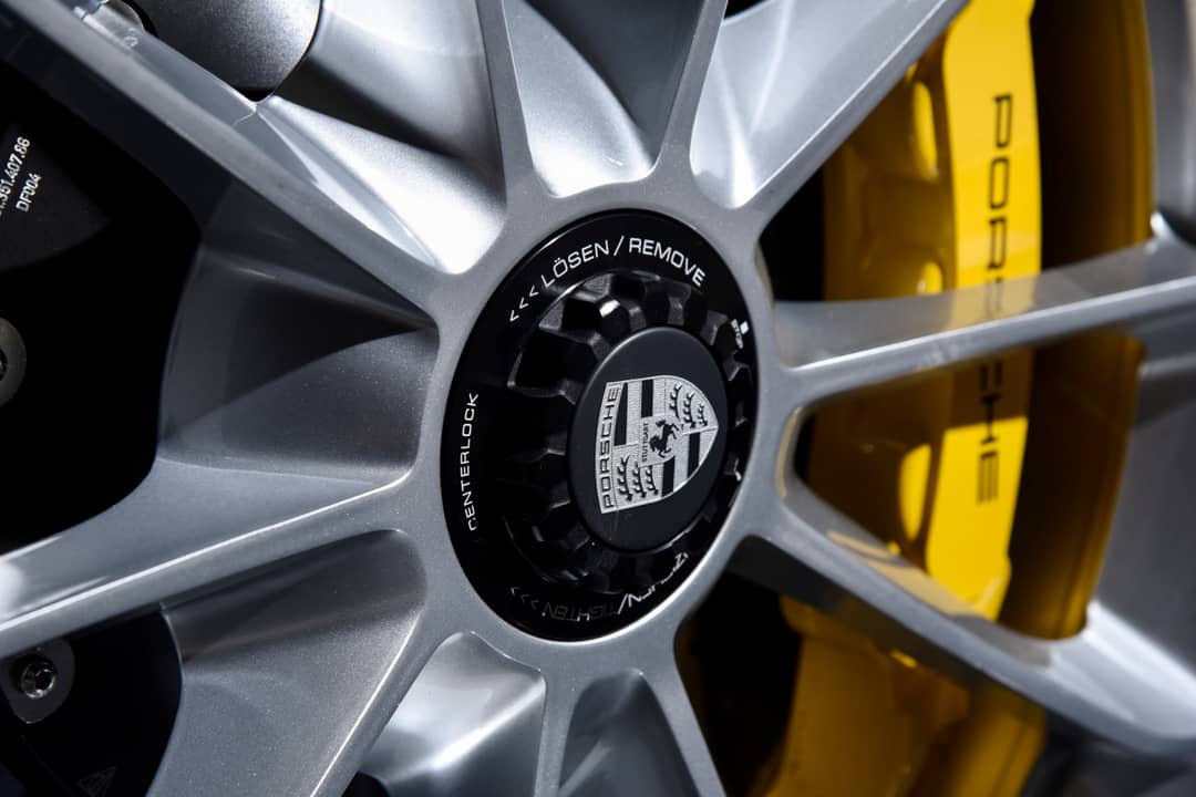 2019 Porsche 911 GT3 Touring — photo 32
