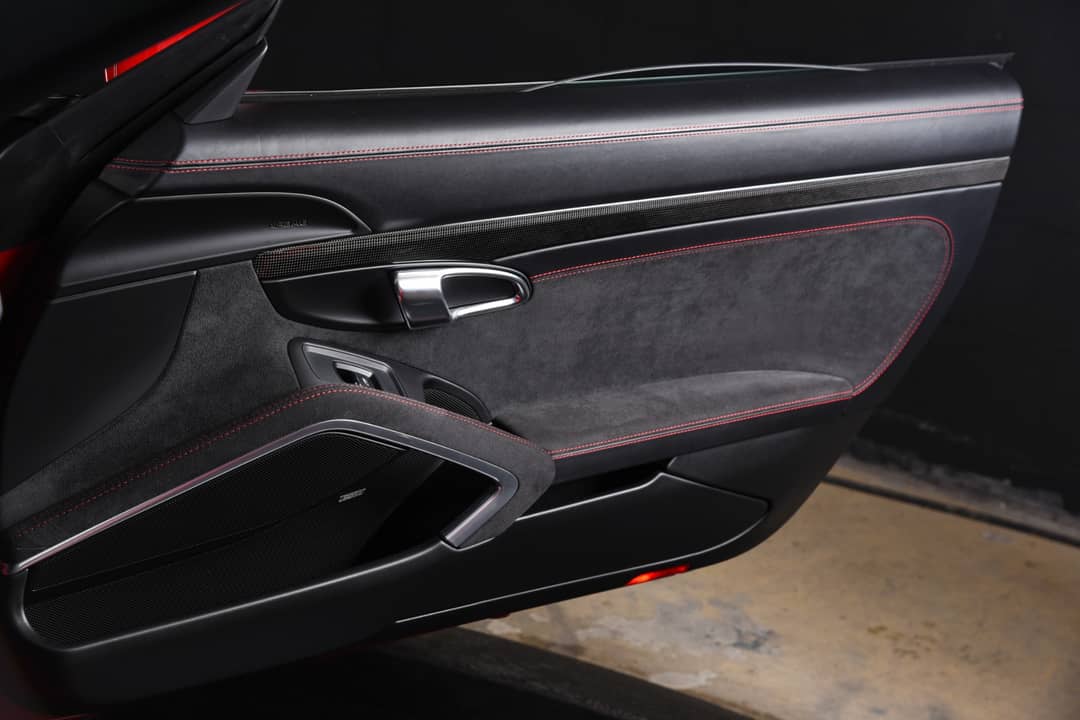 2016 Porsche 911 Targa 4 GTS — photo 35