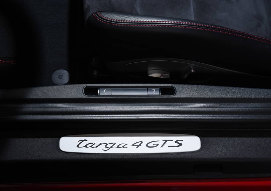 2016 Porsche 911 Targa 4 GTS — photo 9