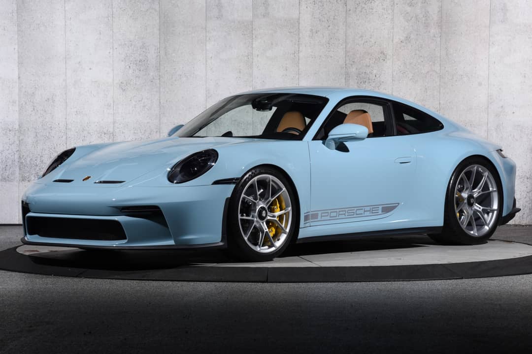 2022 Porsche 911 GT3 Touring — photo 12