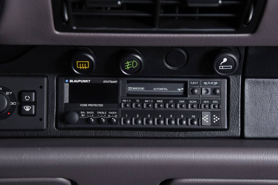 1991 Porsche 911 Carrera 2 Targa — photo 18