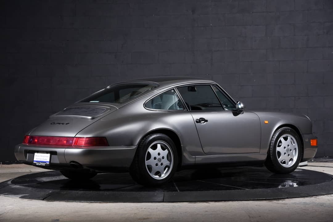 1989 Porsche 911 Carrera 4 — photo 3