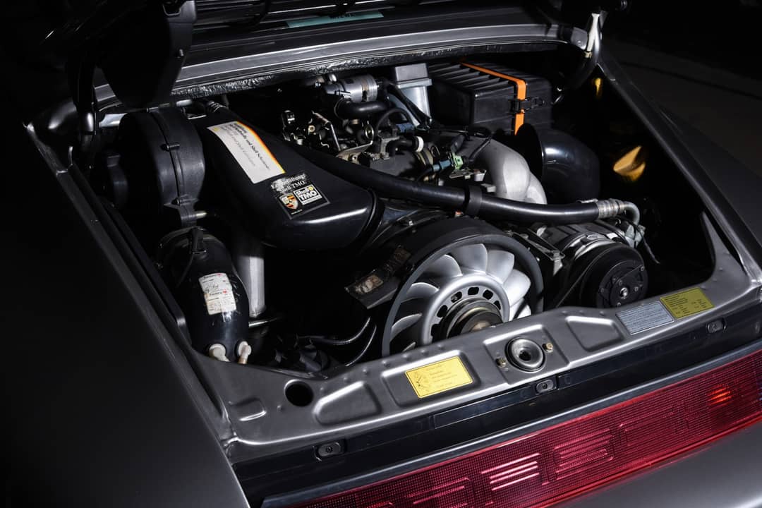 1989 Porsche 911 Carrera 4 — photo 35