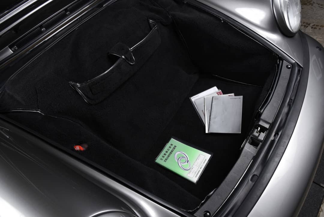 1989 Porsche 911 Carrera 4 — photo 38