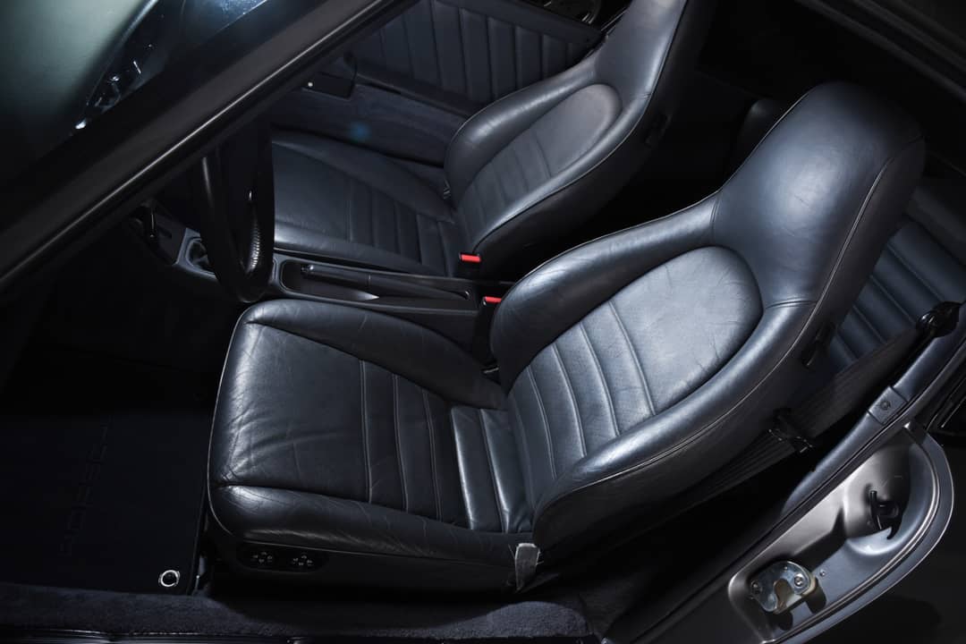 1989 Porsche 911 Carrera 4 — photo 5