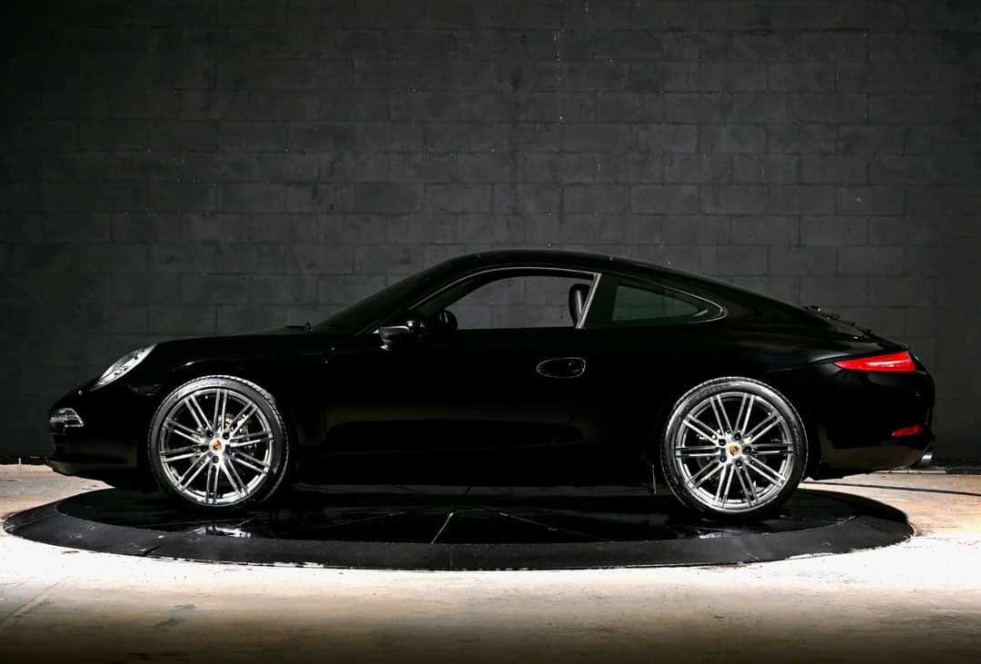 2016 Porsche 911 Carrera Black Edition — photo 11