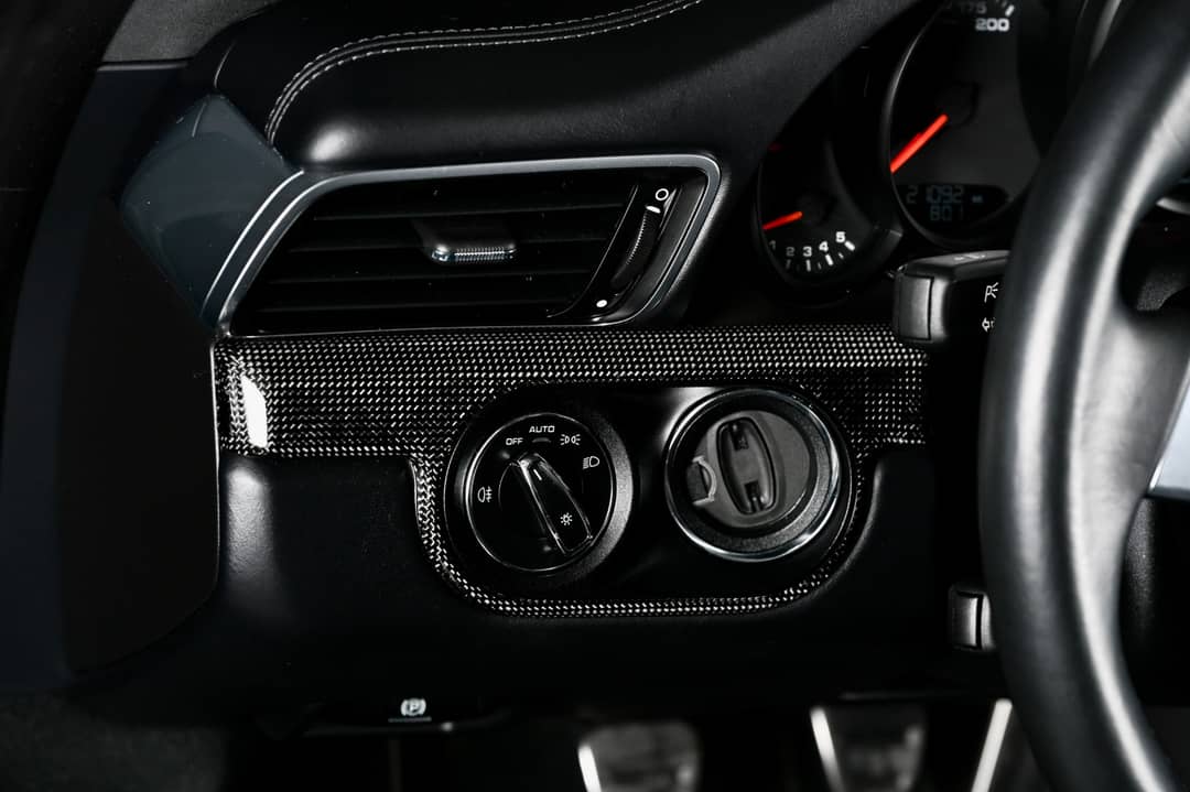2016 Porsche 911 Carrera Black Edition — photo 16