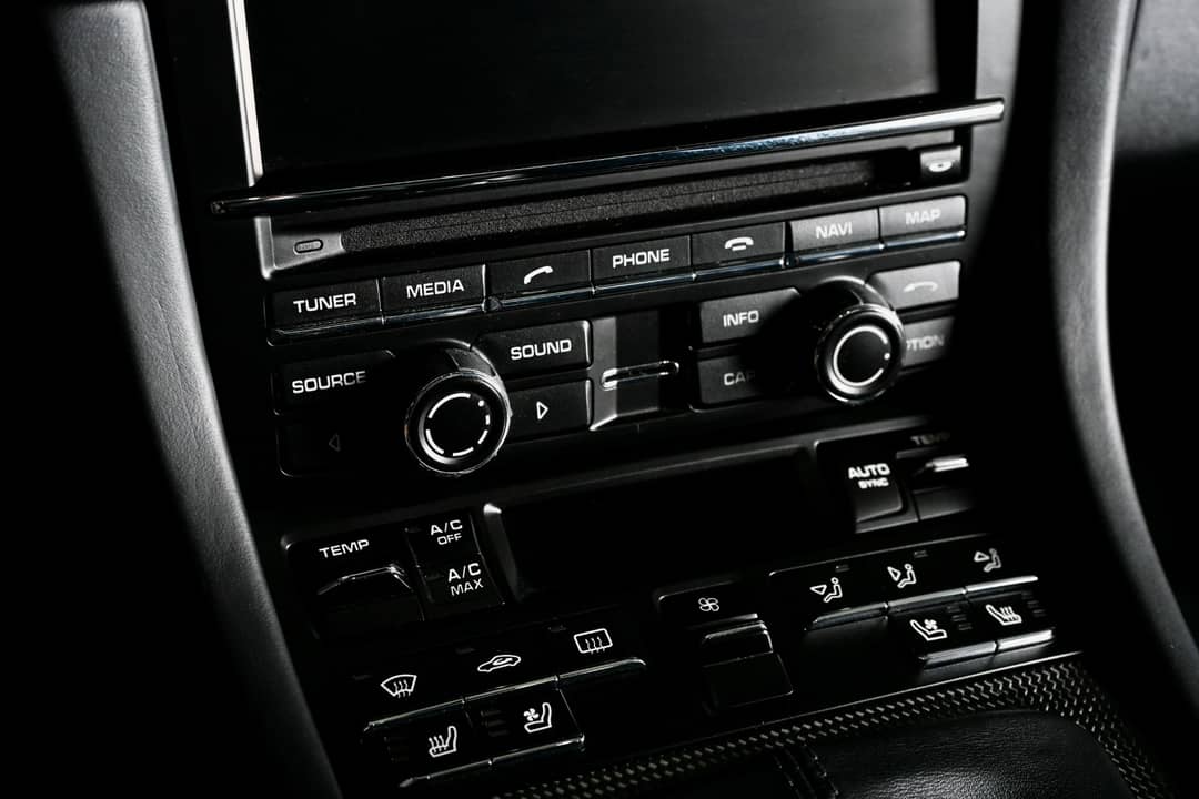 2016 Porsche 911 Carrera Black Edition — photo 19