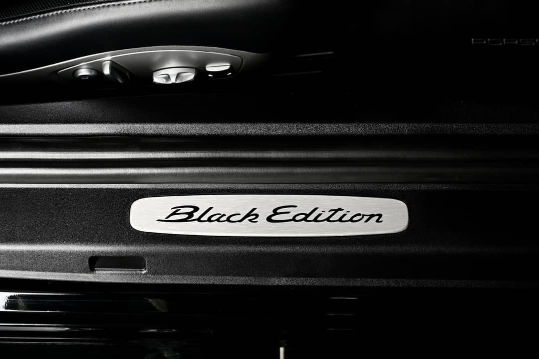 2016 Porsche 911 Carrera Black Edition — photo 8