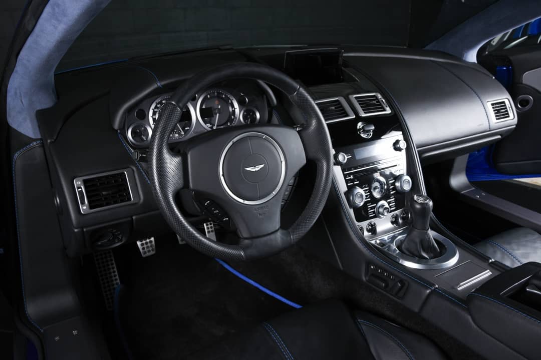 2014 Aston Martin V8 Vantage — photo 15