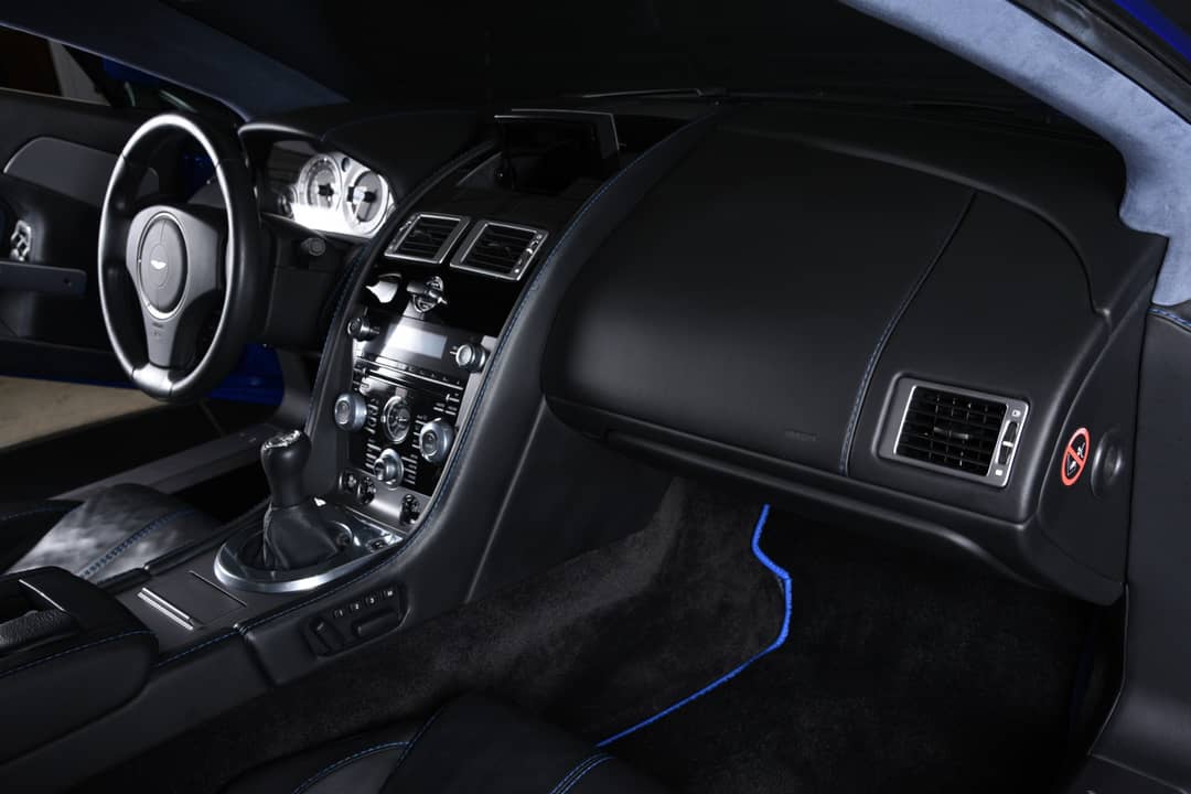 2014 Aston Martin V8 Vantage — photo 22