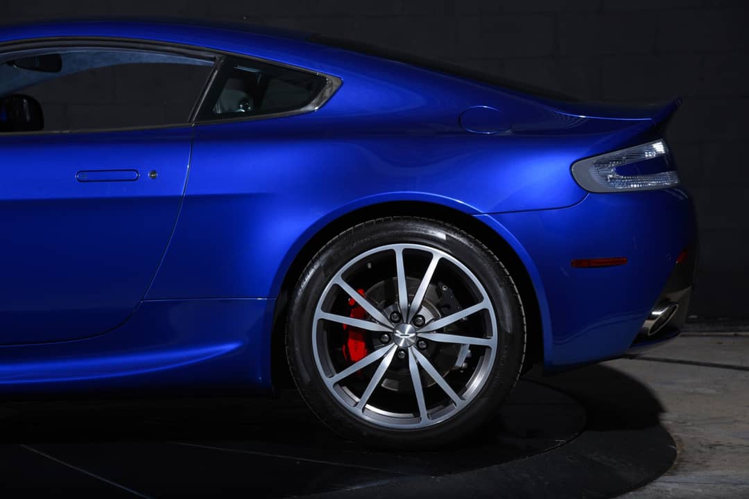 2014 Aston Martin V8 Vantage — photo 27